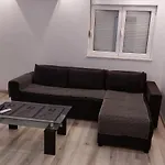 شقة Ns *